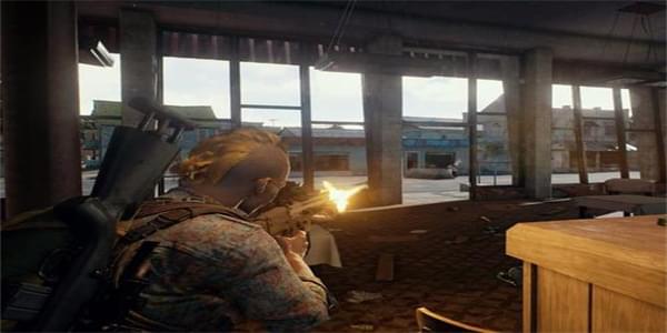 逃生射击玩法的游戏