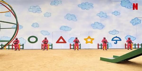 现在好玩的鱿鱼游戏相似的游戏